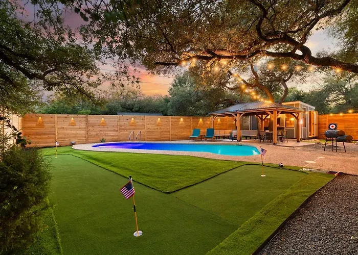 Lone Star Luxe - Heated Pool - Game - Mini-golf & Bar * Round Rock