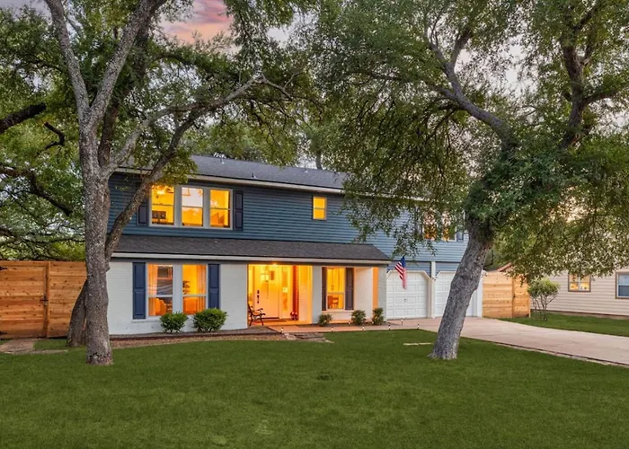 Holiday home Lone Star Luxe - Heated Pool - Game - Mini-golf & Bar