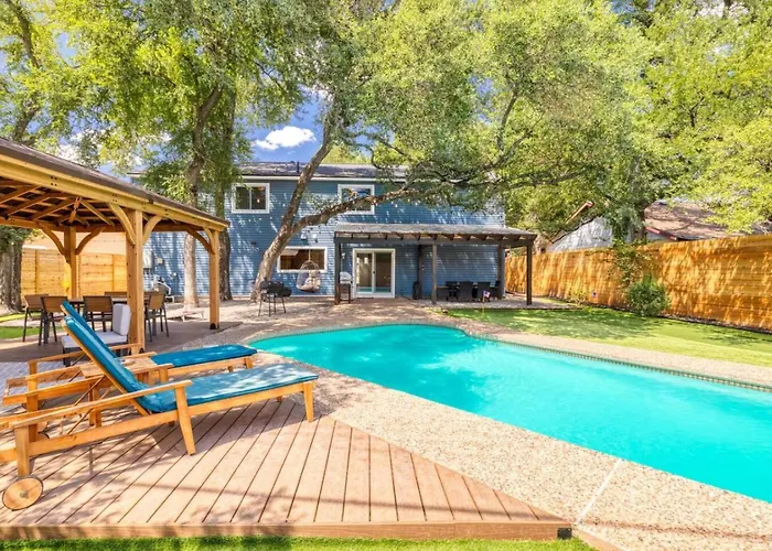 Holiday home Lone Star Luxe - Heated Pool - Game - Mini-golf & Bar Round Rock