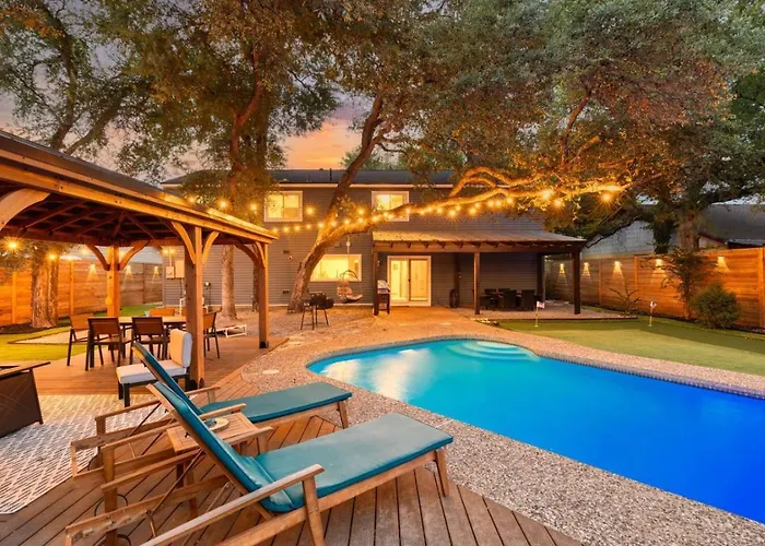 Holiday home Lone Star Luxe - Heated Pool - Game - Mini-golf & Bar