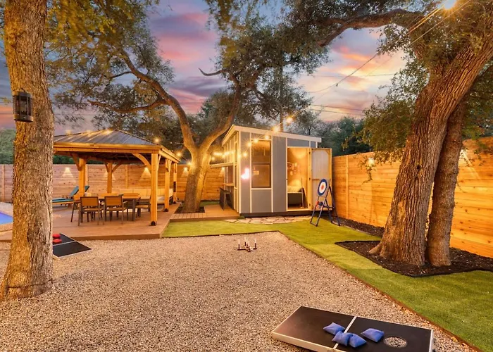 Holiday home Lone Star Luxe - Heated Pool - Game - Mini-golf & Bar *